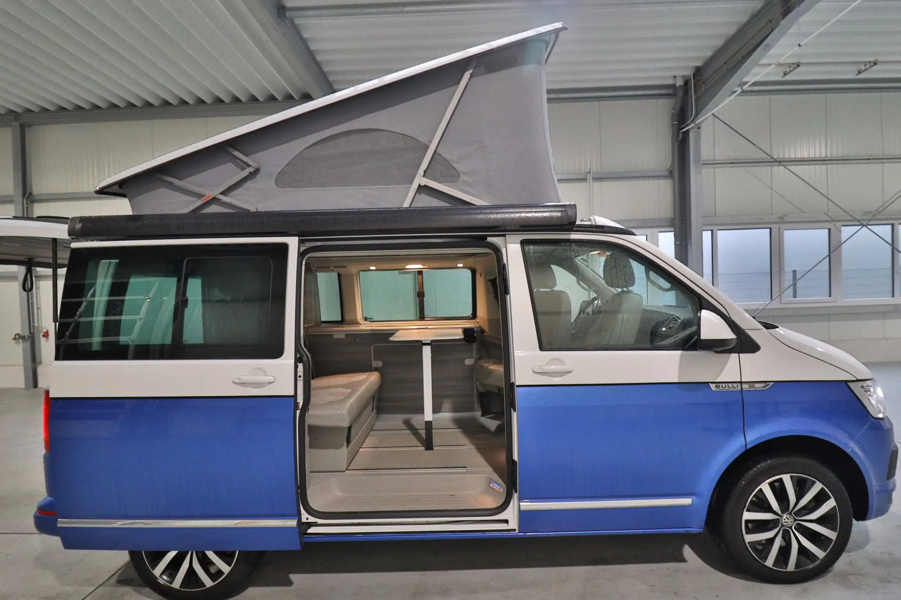 VOLKSWAGEN T6 California Ocean